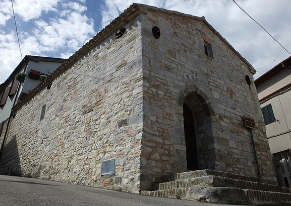 Santa Lucia al Poggio und das Kunst- und Handwerksmuseum